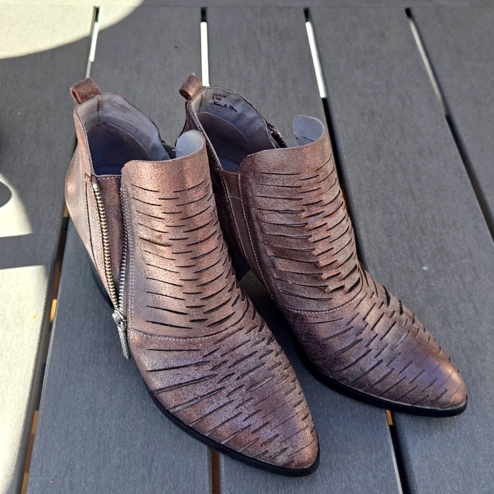 Donald pliner Elton bootie